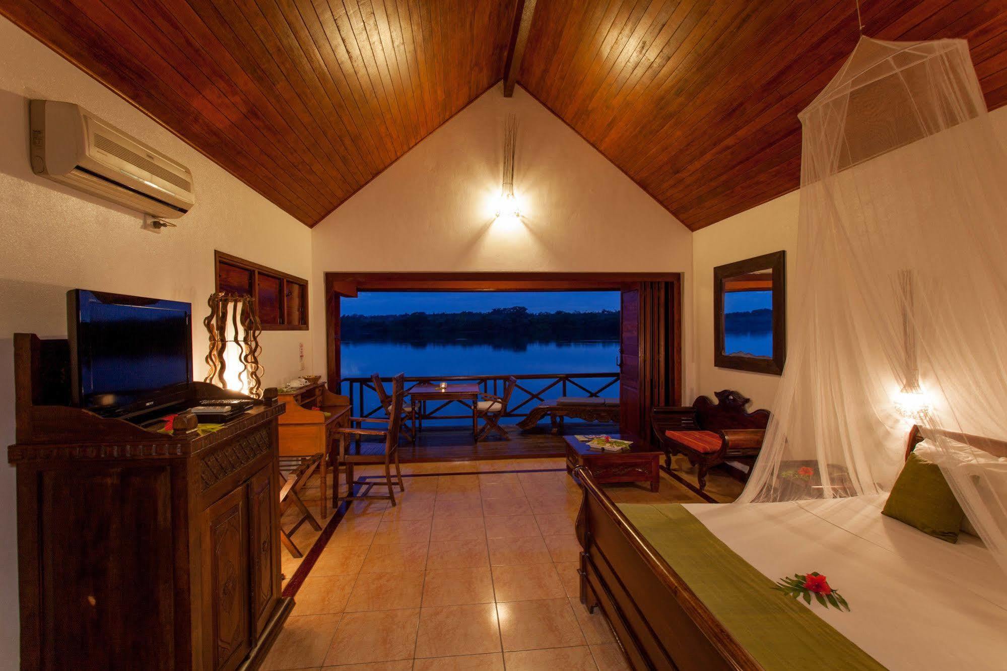 Sunset Bungalows Resort, Vanuatu Port Vila Exterior foto