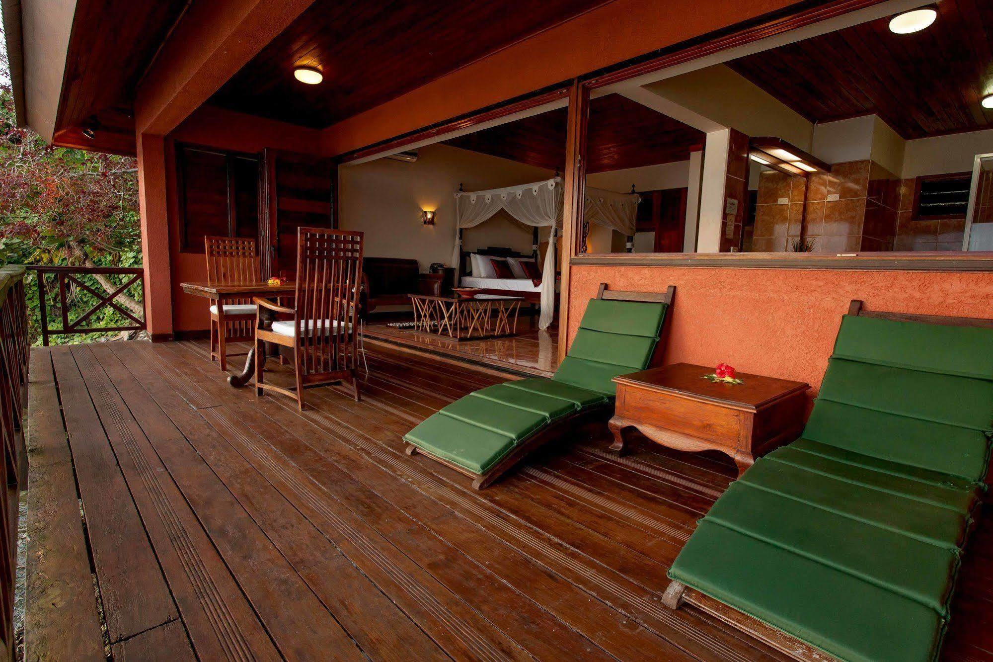 Sunset Bungalows Resort, Vanuatu Port Vila Exterior foto